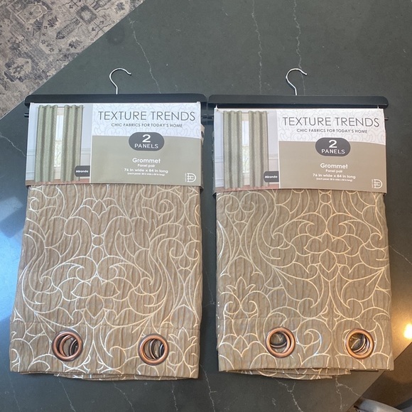 Texture Trends Grommet Panels - Picture 5 of 12